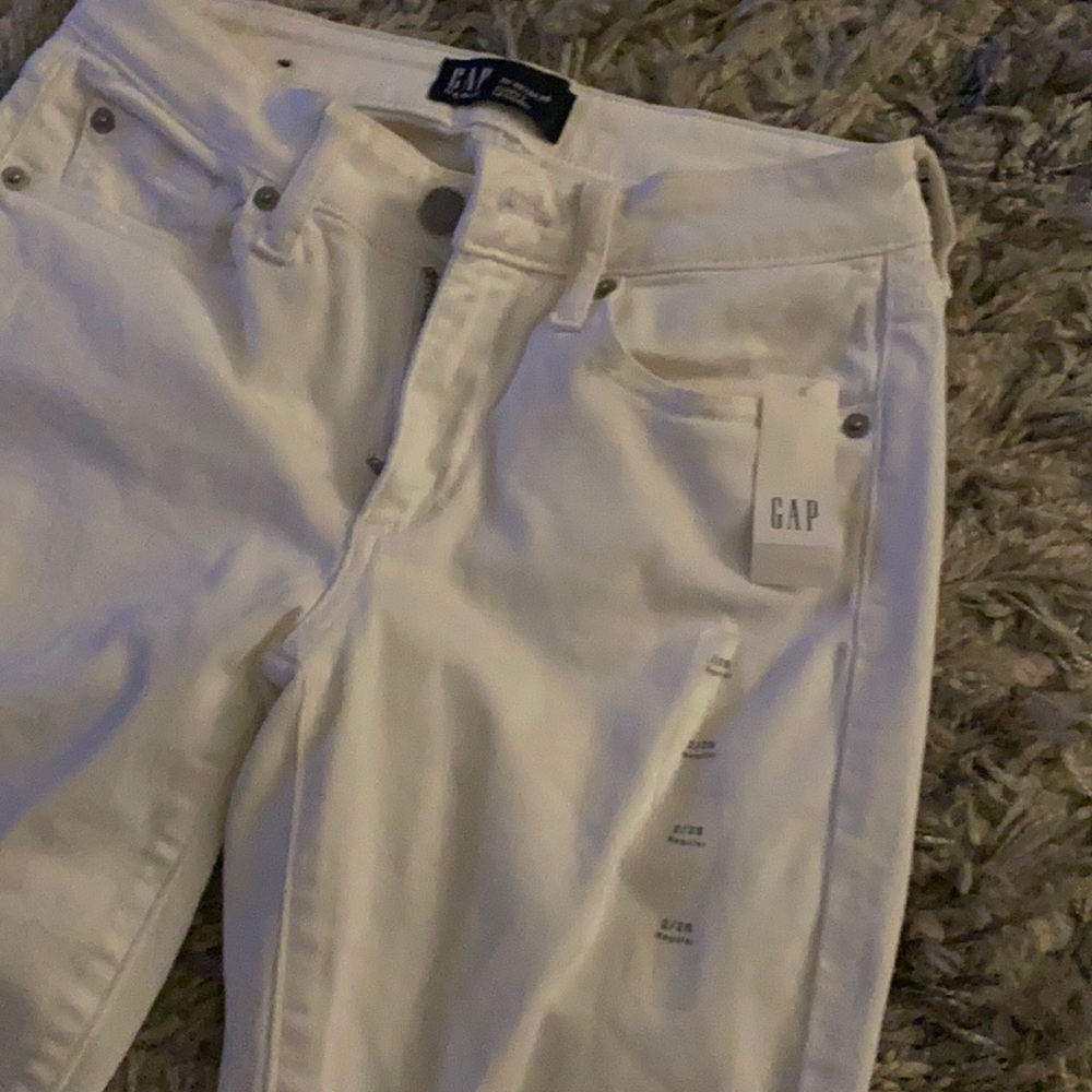 Women’s Gap jeans